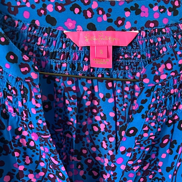 Lilly Pulitzer Elsa Silk Long Sleeve Top Blue Flare Growl and Prowl - Picture 2 of 7